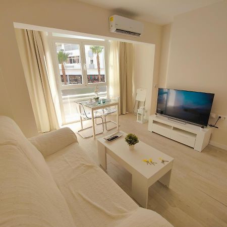 Coconut Begona Studio City Center By Namaste Elite 托雷莫利诺斯 外观 照片