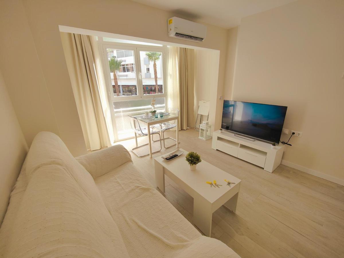 Coconut Begona Studio City Center By Namaste Elite 托雷莫利诺斯 外观 照片